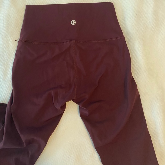 Lululemon cropped leggings - Picture 2 of 2